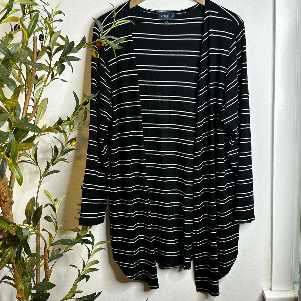 Scarlett Black and White striped cardigan size 1X